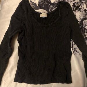 black ribbed long sleeve sweater